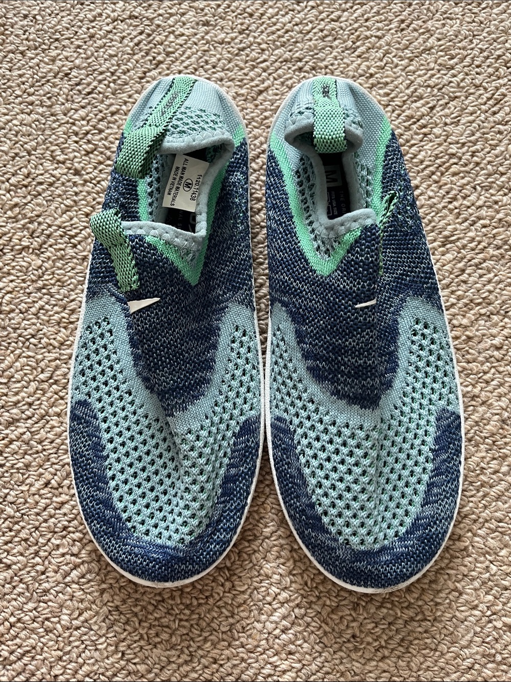 Speedo Kids Slip-On Water Shoes 💦 in Mint Green, Light Blue & Navy 2/3Y